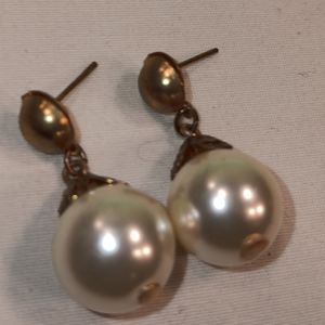 Women's faux pearl earrings